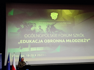 Ogólnopolskie Forum Szkół „Edukacja Obronna Młodzieży" -zdjęcie nr 1